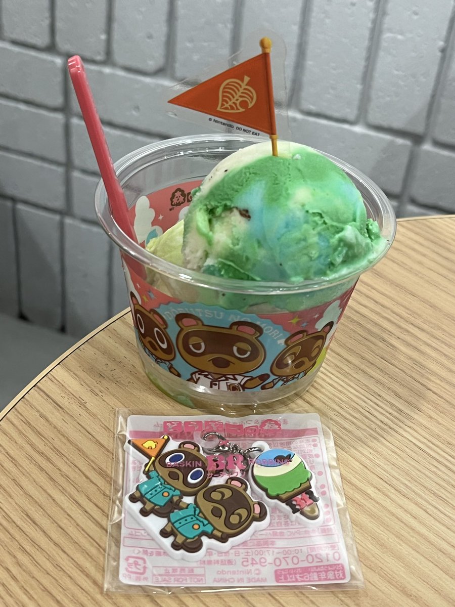 迷ったから、1人で2つ食べてきました☺️ スモール4つ、と思えば