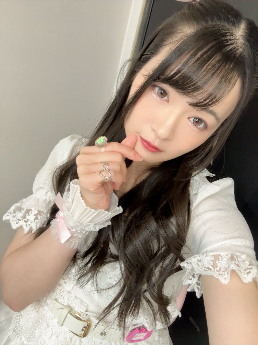 chi_23_xx's tweet photo. 7月いっぱつめのライブ！！！
来てくれたみんなありがとう🥺❤️‍🔥

そして初めましてや2度目ましての方々もライブ楽しんでくれてうれしかったぁ🫶🏻

次会える日は7/6🤍
A-dnis. 秋葉原です！！
平日の早い時間ですがまってます😢💫！ https://t.co/Jx1Sanfets