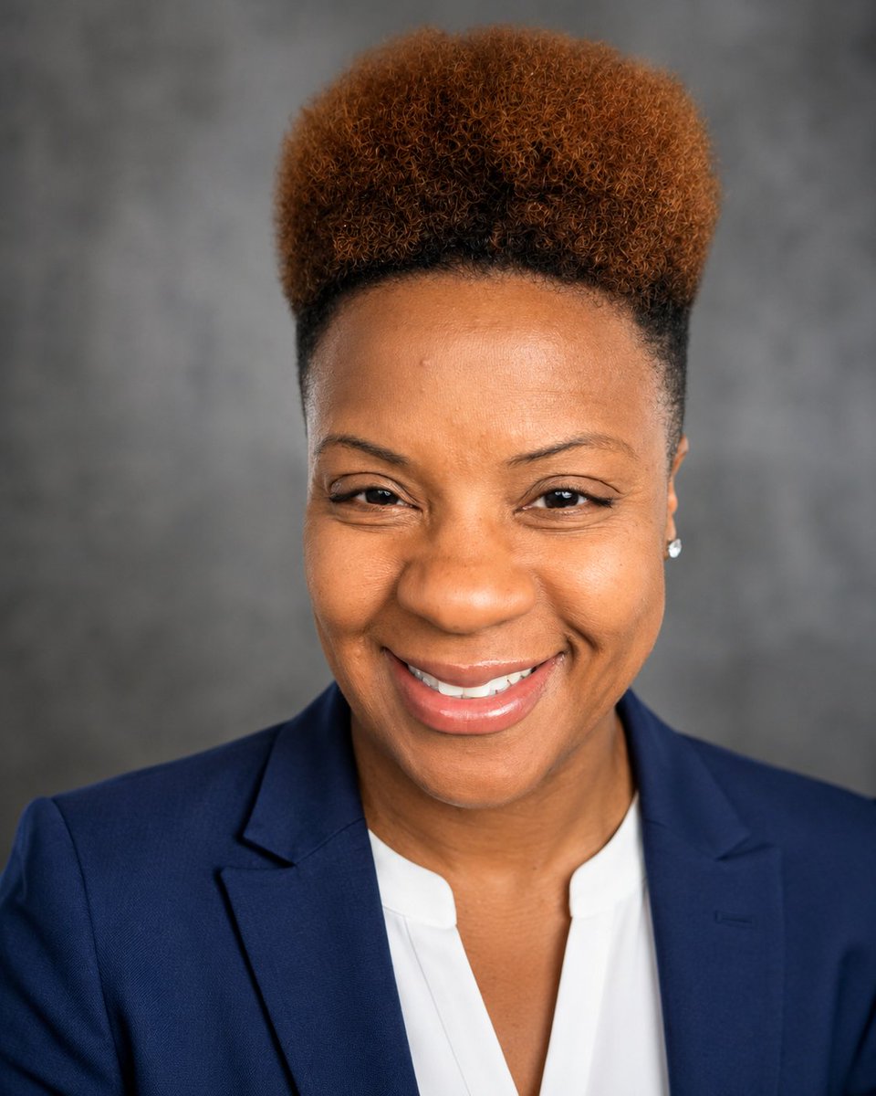 RANESIAEDWARDS's tweet photo. Completed my first year of doctoral studies! 🎓 Proud to represent Cohort 13 and even prouder to be a first-generation college graduate. This journey isn't easy, but I'm determined to finish strong. One year down! 💪 #DoctoralJourney #Cohort13 #FirstGen https://t.co/bSC4bSfEcj