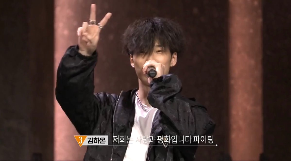hamikyoung_'s tweet photo. 상대블록 존나 도발하는데

<<저희는 사랑과 평화입니다~ 화이팅~(브이~)>>

진짜 존나 귀엽네ㅋㅋㅋ https://t.co/59lUgl8HQE
