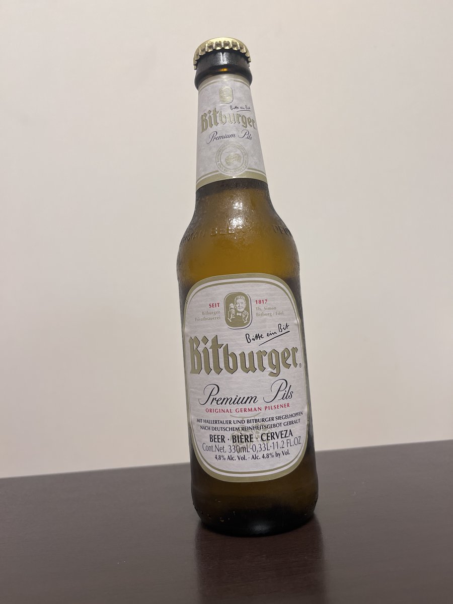 sakura177083i's tweet photo. 王道スタイル「ピルスナー」をnoteでご紹介!
ビール大国ドイツの国民的ボトル「ビットブルガー」と、日本のクラフトが誇る究極の定番「COEDO 瑠璃」を飲み比べ🍺
いつものビールと何が違う?その答えはリプ欄から👇
#クラフトビール #ピルスナー #COEDO https://t.co/UFjVXboCQ5