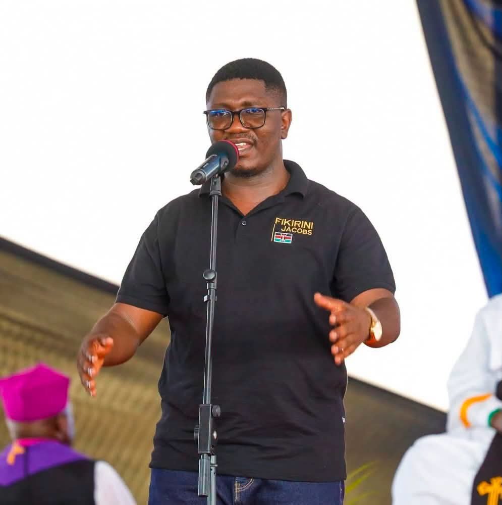 DrDennisOuma's tweet photo. -KIKUYUS , WHY ARE YOU ATTACKING PS JACOB FIKIRINI?🤔🤔🤔🤔

-PS JACOB FIKIRINI IS INNOCENT 

-AND will NOT RESIGN to please KIKUYUS 😊😊😊😊 https://t.co/94qkvqFsGR