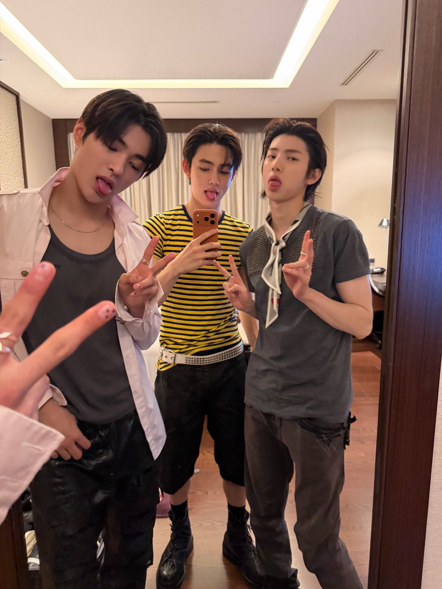 GiA tweet media