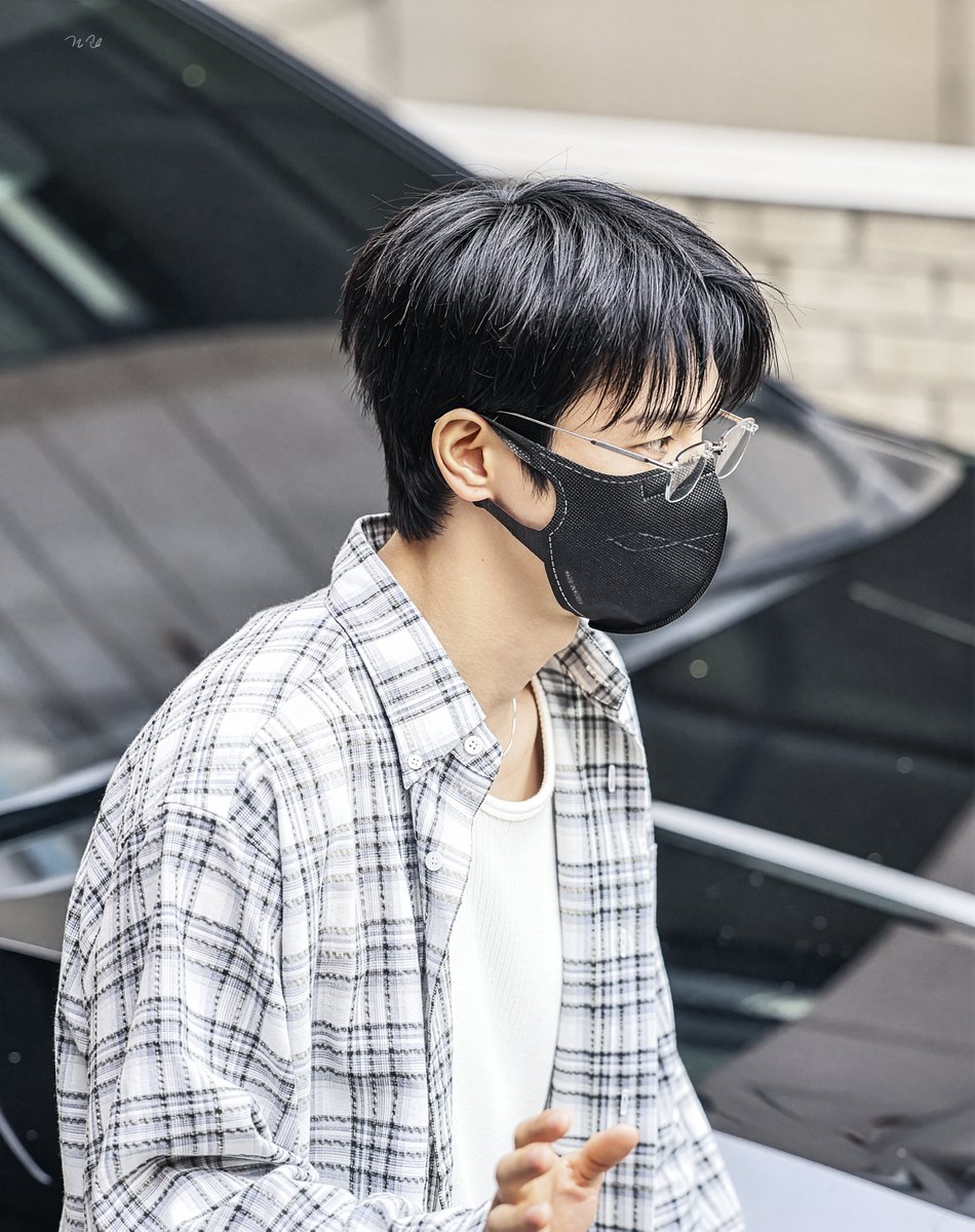 guncat1023's tweet photo. 260701-이은지유튜브라방

퇴근

#서인국 #seoinguk #이은지유튜브 https://t.co/97FxEiUSOw