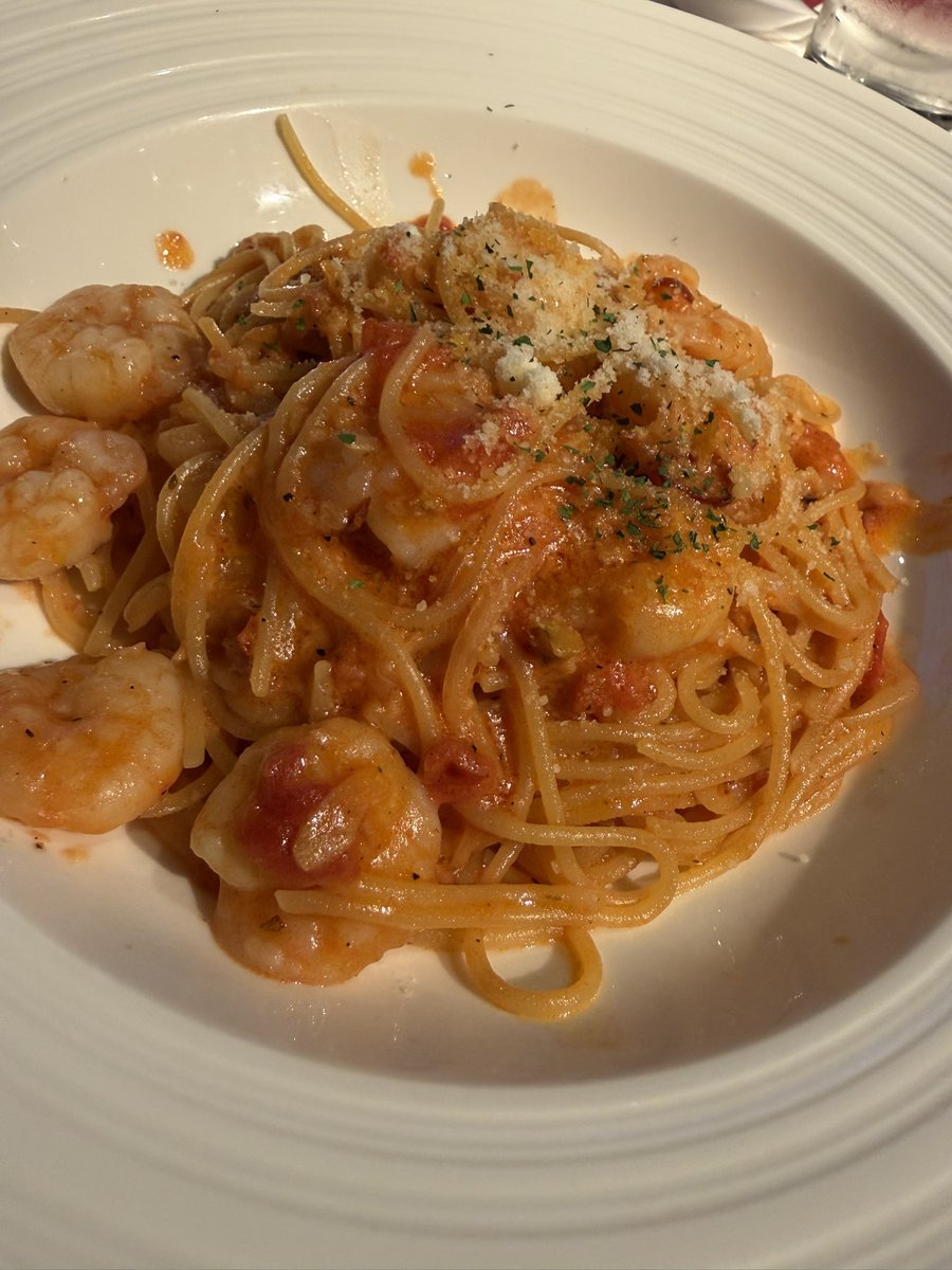 emi_kun's tweet photo. キリンシティのエビパスタ、めちゃくちゃ美味しくて無限に食べたい。 https://t.co/yn17A6YgyS