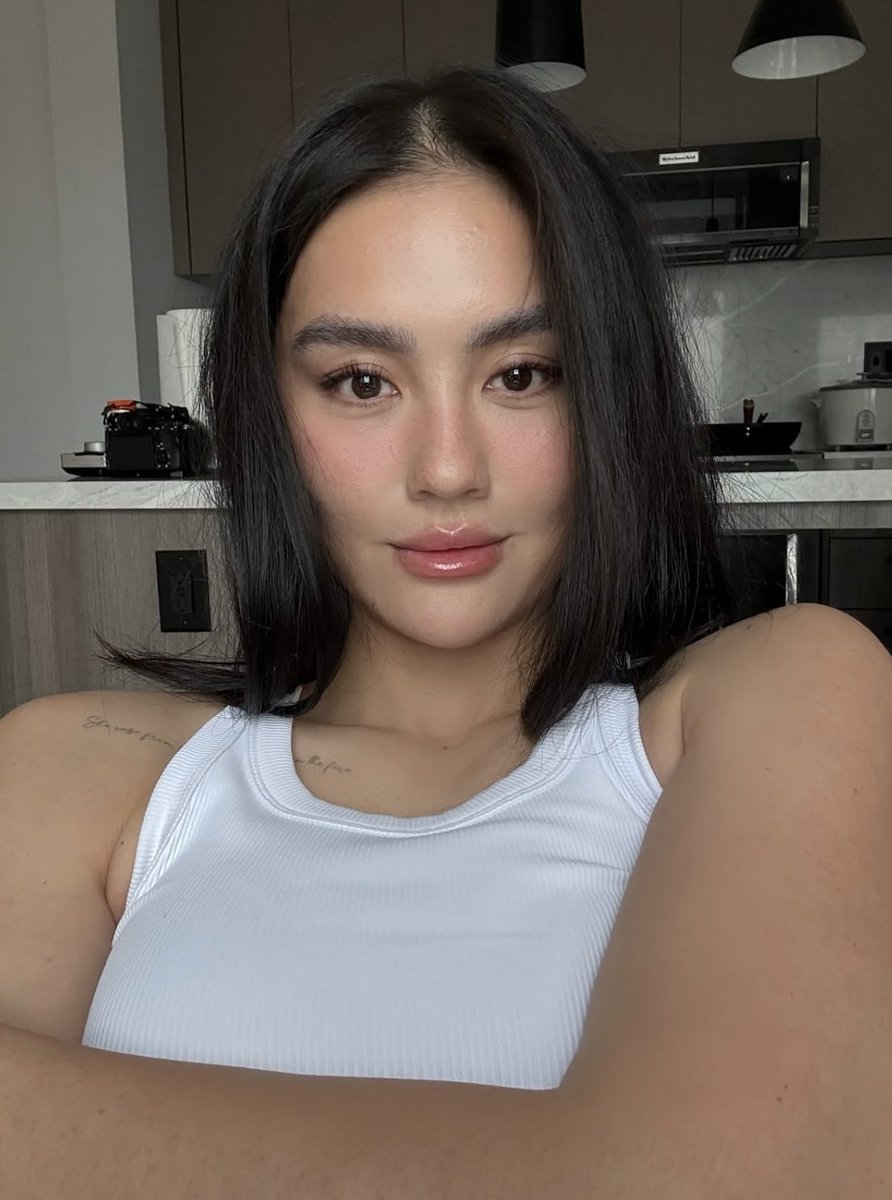 Fitbyida's tweet photo. Tepat pada hari ini, Agnez Mo, ulang tahun yang ke-40 tahun.

koleksi artis cantik>> https://t.co/7EemcwGzjL https://t.co/7DeTAo9AQ0