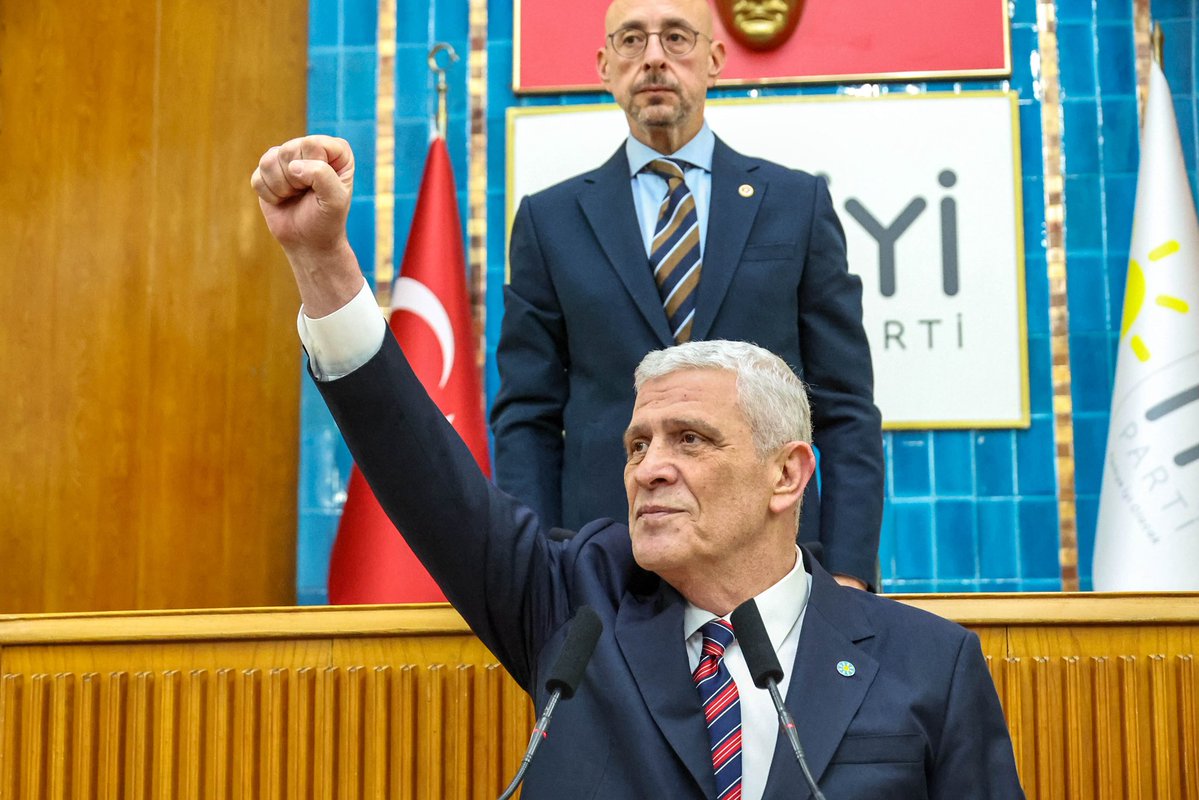 iyiparti's tweet photo. Türk milleti pes etmemiştir. 
Türk milleti dağılmamıştır. 
Türk milleti umudunu kaybetmemiştir.
 
Bu milletin iradesi varsa bu düzen değişir! https://t.co/bDn2CtvcgR