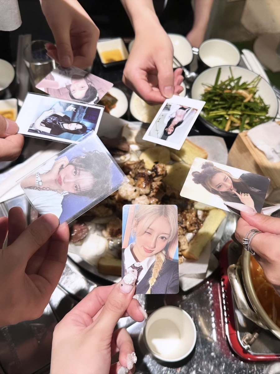 rami_cha_'s tweet photo. 𝐖𝐨𝐫𝐥𝐝 𝐓𝐨𝐮𝐫 𝐂𝐡𝐨𝐨𝐦 𝐢𝐧 𝐒𝐞𝐨𝐮𝐥❤︎ https://t.co/ov4eVLoDuh