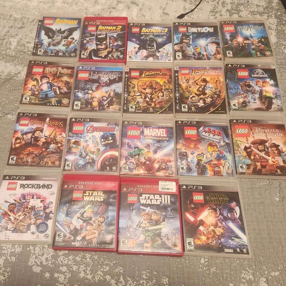 LEGOTtNewsI's tweet photo. With the recent announcement of Sony ending physical media support in 2028 for games 

We might’ve just gotten the last LEGO Game release with a real physical copy https://t.co/4RvUZpvHFx