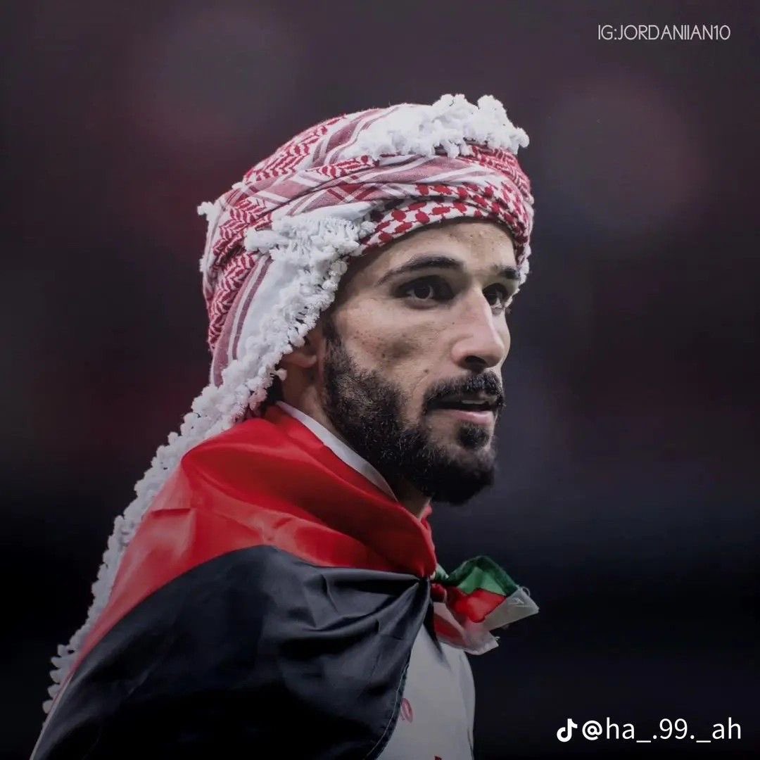DrEissa_alenezi's tweet photo. نماذج مشرِّفة في الأخلاق والالتزام
عُرفوا بالمحافظة على هويتهم الإسلامية والحرص على الصلاة والقرآن وإظهار الاعتزاز بالدين في الملاعب وخارجها

رسالة لكل شاب رياضي:
لا تعارض بين النجاح والتمسك بالدين
ولا بين الاحتراف والمحافظة على المبادئ

بل إن حسن الخلق والالتزام بالطاعة والدعوة إلى الخير من أعظم ما يرفع قدر الإنسان ويجعل أثره باقياً

كن ناجحاً في مجالك وثابتاً على دينك
وقدم للناس صورة مشرقة عن الإسلام