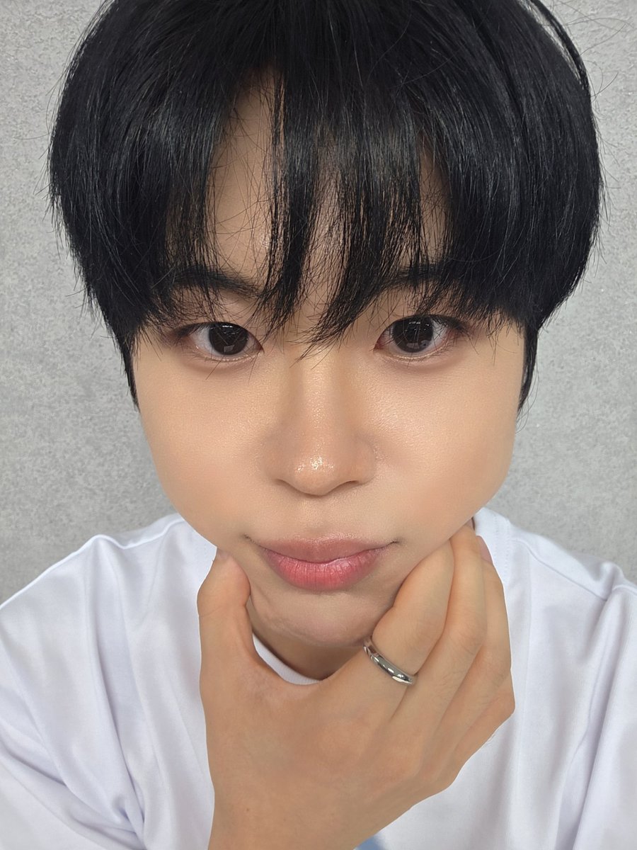 DIGNITY_members's tweet photo. 긁적.. 😝❤️

#MINSEOK #민석 #DIGNITY #디그니티 https://t.co/libCOMtmzQ