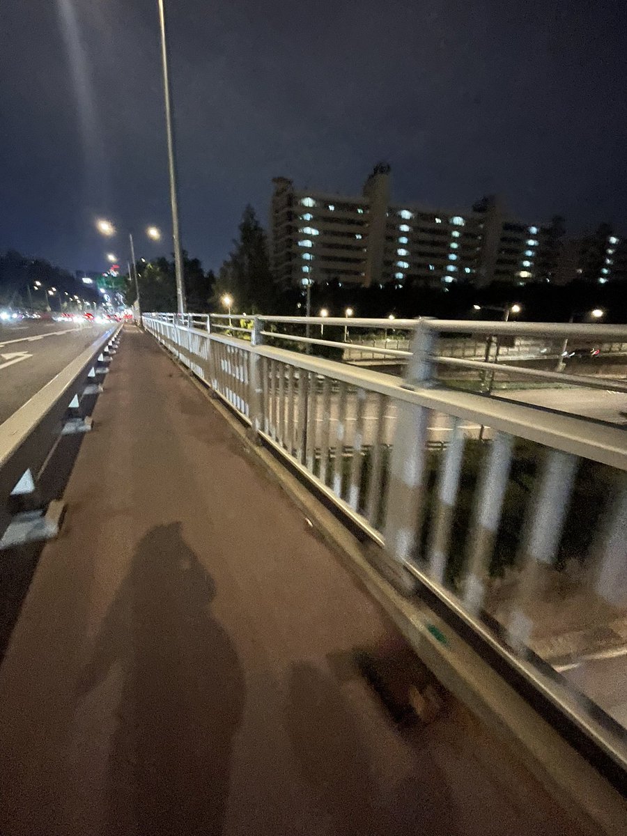hee8ee's tweet photo. 성수대교 핫스팟
정말 좋은 느낌을 줌… 장마 시즌 되기 전에 다들 꼭 가보시길!🫰🫰 https://t.co/T9N8U7tzEL