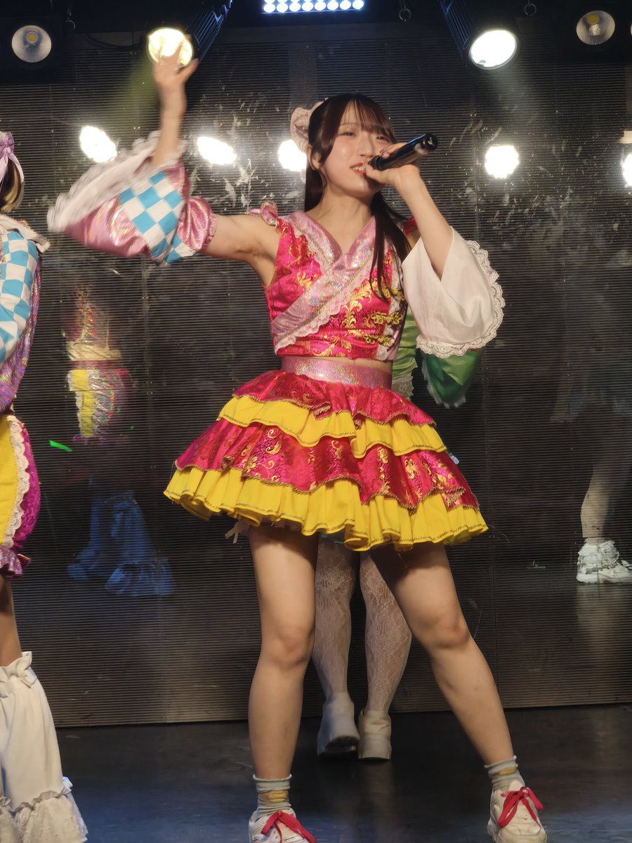 Ignaciocrusands's tweet photo. 先週の五反田です。
りさは初めて会った頃から大きく成長したと思います。以前は「かわいい」魅力を中心にしたメンバーという印象でしたが、今ではダンスや歌の実力も上がり、さらに大人っぽい魅力やカリスマ性も感じられるようになりました。Gao ワンワン 🐶 https://t.co/GBIQOxR6qJ