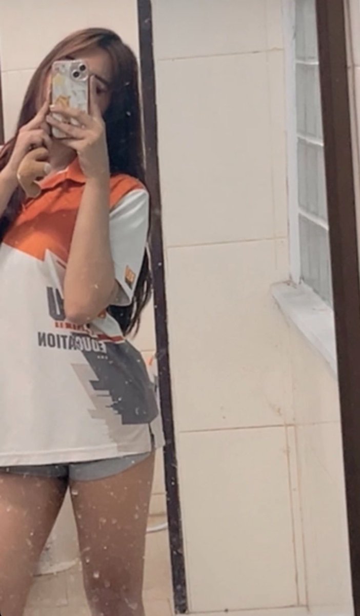 dear2003_dear's tweet photo. เหนื่อยอ่ะ🥲🙂 #อุบลในเมือง #อุบลราชธานี #อุบลวาริน https://t.co/EJM0JLLxC8