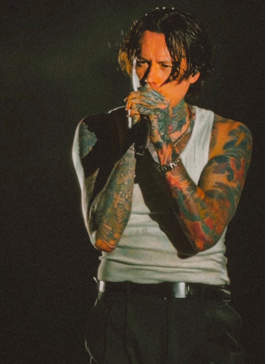 MagaliHope's tweet photo. TATTOO ALERT — 📷 nnadzhakova https://t.co/To3BeeeT8U