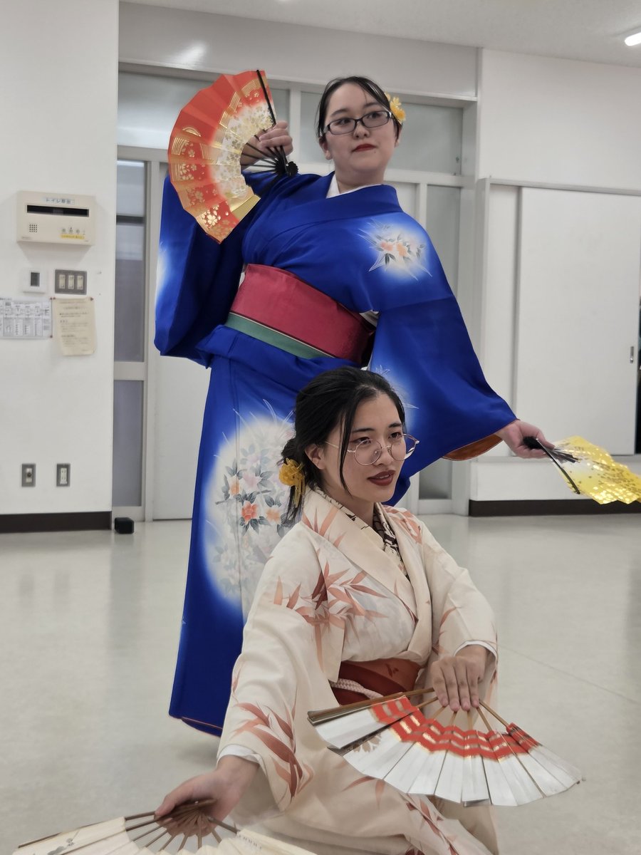 NatoriPro's tweet photo. 🪭日本舞踊🪭
のWSでした✨
来る９月の公演に向けてブラッシュアップを重ねる日々。
日本舞踊の先生より御団子🍡の差し入れをいただきました。
ありがとうございます😆💕✨

#なとりプロダクション
#日本舞踊 
#芸能 https://t.co/x629dkNaKs