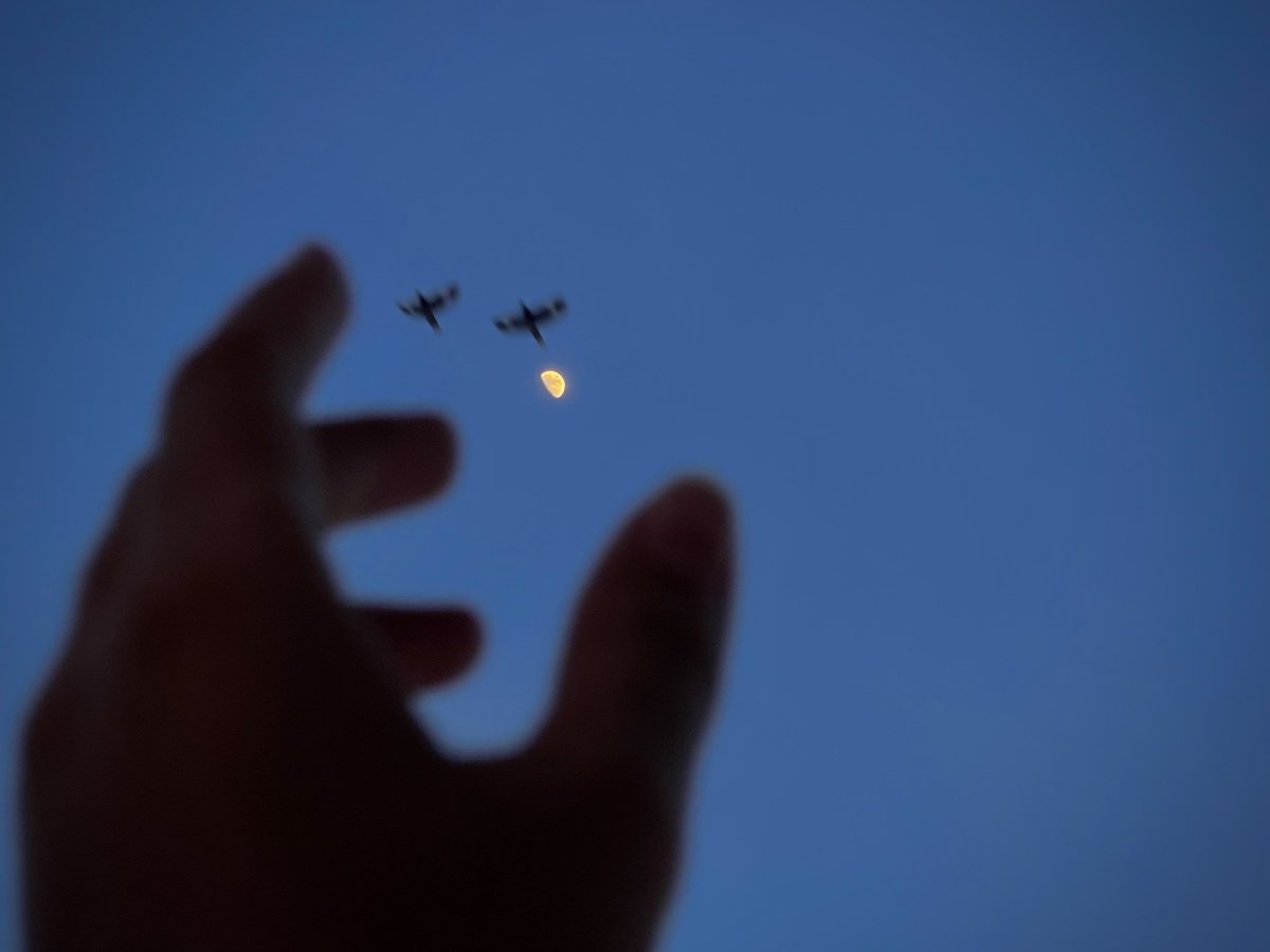 mansebanjaran's tweet photo. moon in june https://t.co/Gp7Tmsoe7K