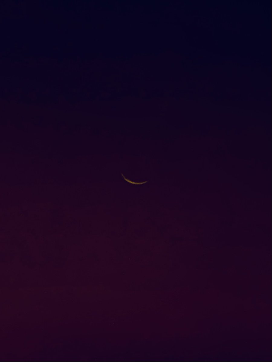 mansebanjaran's tweet photo. moon in june https://t.co/Gp7Tmsoe7K