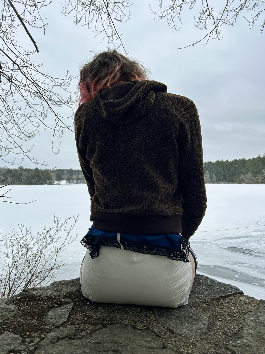 ABDL_Urbex's tweet photo. Winter time throw back for this upcoming crazy heat wave 🥵 hope yall fluffbutts stay as cool as possible! https://t.co/GvMnaScoAA