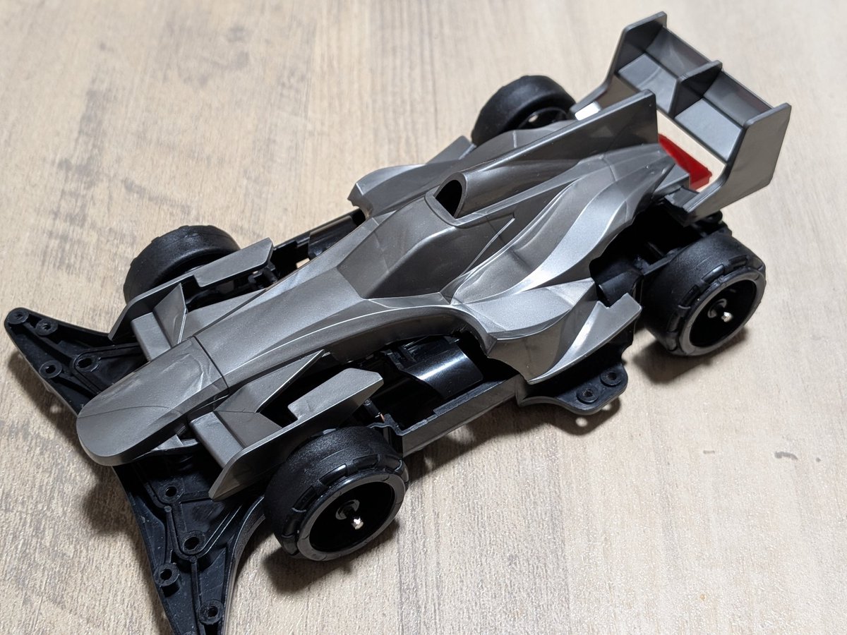 tommy_mini4's tweet photo. MEシャーシにシャドウシャークボディのせてみた https://t.co/TKp9WhW9xU