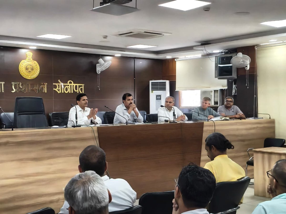 electionsonipat's tweet photo. Meeting with BLO Supervisors and AEROs regarding SIR-2026. https://t.co/HHuRsFx5OZ