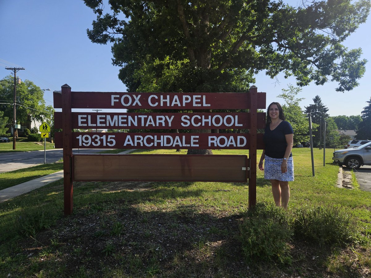 FCES_Principal's tweet photo. Official first day as Fox Chapel ES principal🧡 Ready to serve our students,  families and staff! https://t.co/N3zuxBXu81