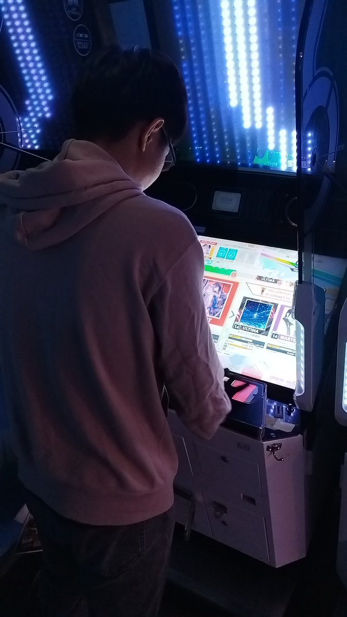 Tony_070508's tweet photo. 嚴肅學習 https://t.co/4lG1rloa3N
