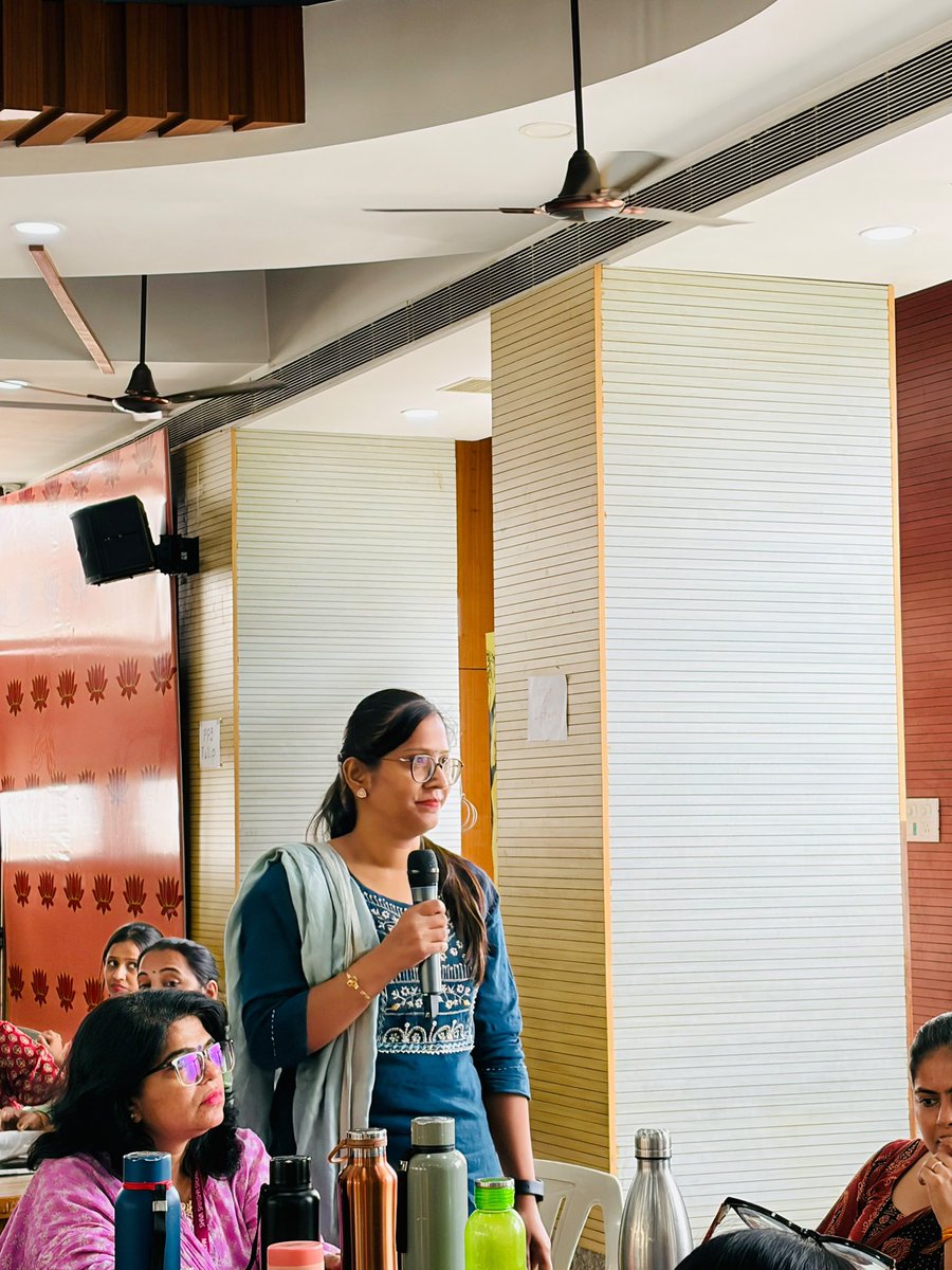 Shivashikshasa3's tweet photo. #Shivians #InterdisciplinaryLearning #ArtIntegratedLearning #InnovativeLessonPlanning #TeacherEmpowerment #ExperientialLearning https://t.co/tuwxRGhxFJ