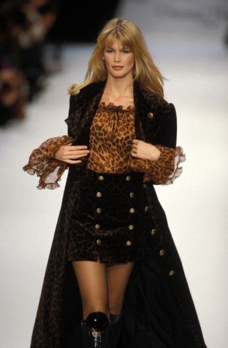 HeavenOn42803's tweet photo. Claudia Schiffer https://t.co/DzxnJNYHFW