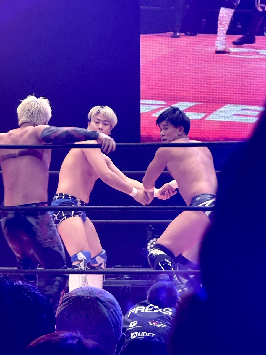 comame38's tweet photo. いつもと違うリングで奮闘するお二人にドキドキしたー！！他団体参戦熱いね🔥ぜひまた観たいです！😊✨
#GREAT 
#ddtpro 
#瑠希也 選手
#稲畑誠己 選手 https://t.co/qd7wOsxY7E