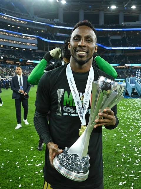 AIUS51's tweet photo. El Gran Julián Quiñones en tres años de selección https://t.co/0tlpIEvd5r