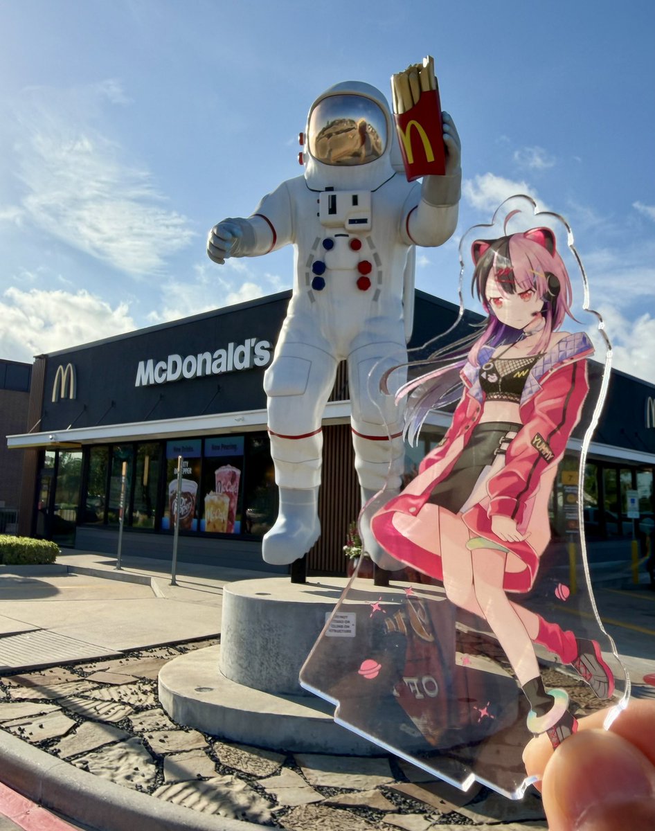 PHTMVE_FOR_MMRY's tweet photo. Good morning from Houston☀️

今日はちょっと、超惑星Xへ旅してきます🪐

#みてユノ https://t.co/YOMXpwlBL2