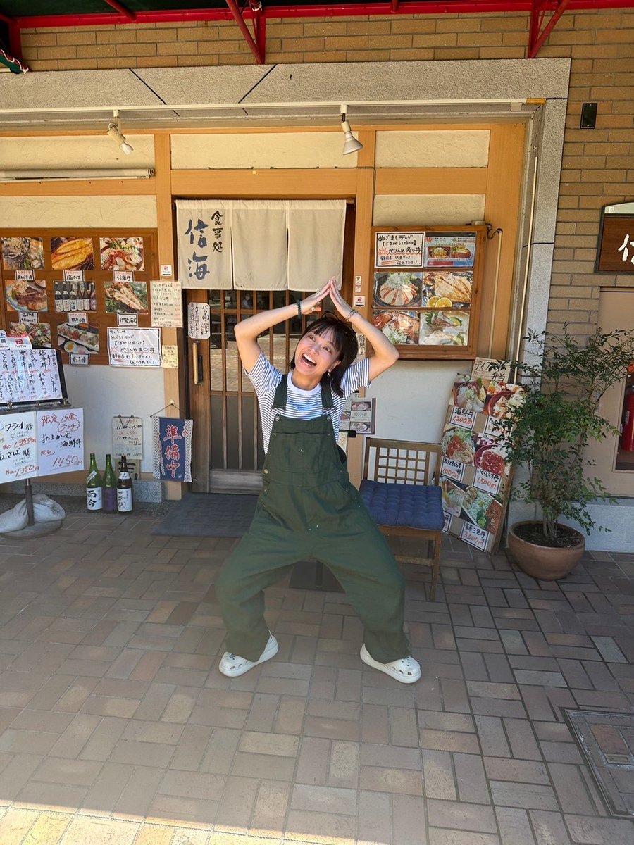 MORIKURUMU's tweet photo. サッカー夜更かしから早起きできてない🥲
きっと明日もできない！
頑張るけどネ😤

ああああ！お出かけしたいよー🍻
美味しい魚とビールを嗜んで温泉入りたい♨️

あっつい7月も楽しく乗り越えようねん🫪

#森くるみ https://t.co/zIv1M2EsqE