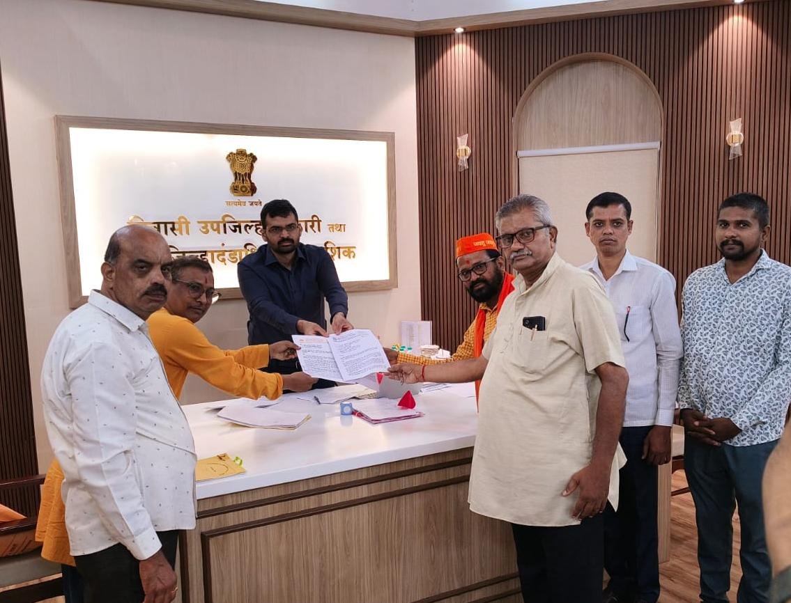 SG_HJS's tweet photo. The decision to transfer Rs 13 crore from the Shri Trimbakeshwar Devasthan fund to the Municipal Council is a direct violation of the Supreme Court's orders and the Doctrine of Cy-pres. Donations made by devotees must be used solely for the temple and its intended religious purposes. An immediate investigation into this illegal resolution is imperative.
@SakalHinduSamaj
@amitsurg

#Trimbakeshwar #SaveTemples #MandirFundsForMandirs #Nashik