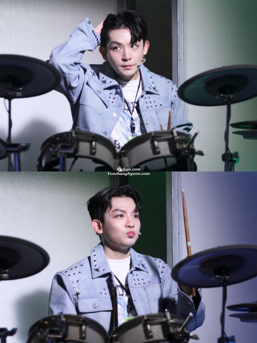 Rickyacom's tweet photo. [PREVIEW] 260701 뮤지컬 6시퇴근

#틴탑 #리키 #틴탑리키 #TEENTOP #RICKY #유창현 #6시퇴근 #고은호 #맄은호

오늘 미모 정말 야-르하고 야단났다!🤭🤭
일곱 번째 재출근 완료!🥁 https://t.co/l0RKldLHy4