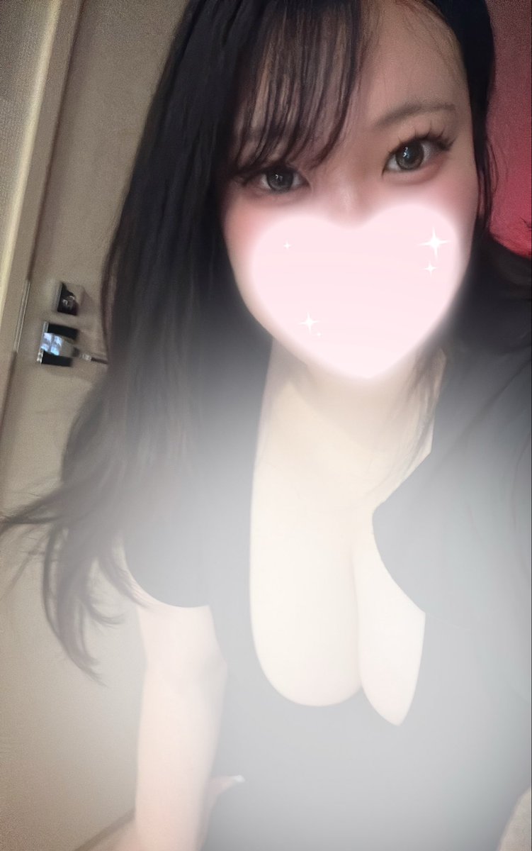 merumeru__323's tweet photo. ちょっと体調��崩してSNSお休みしてました🥺💭
やっと元気になったので復活です🤍

🎀7/2(木) 12:00〜20:00
🎀7/3(金) 12:00〜19:00
🎀7/5(日) 12:00〜20:00

今週もマイペースに頑張ります🫶
会えたら嬉しいです☺️ https://t.co/5rafIN5zDJ