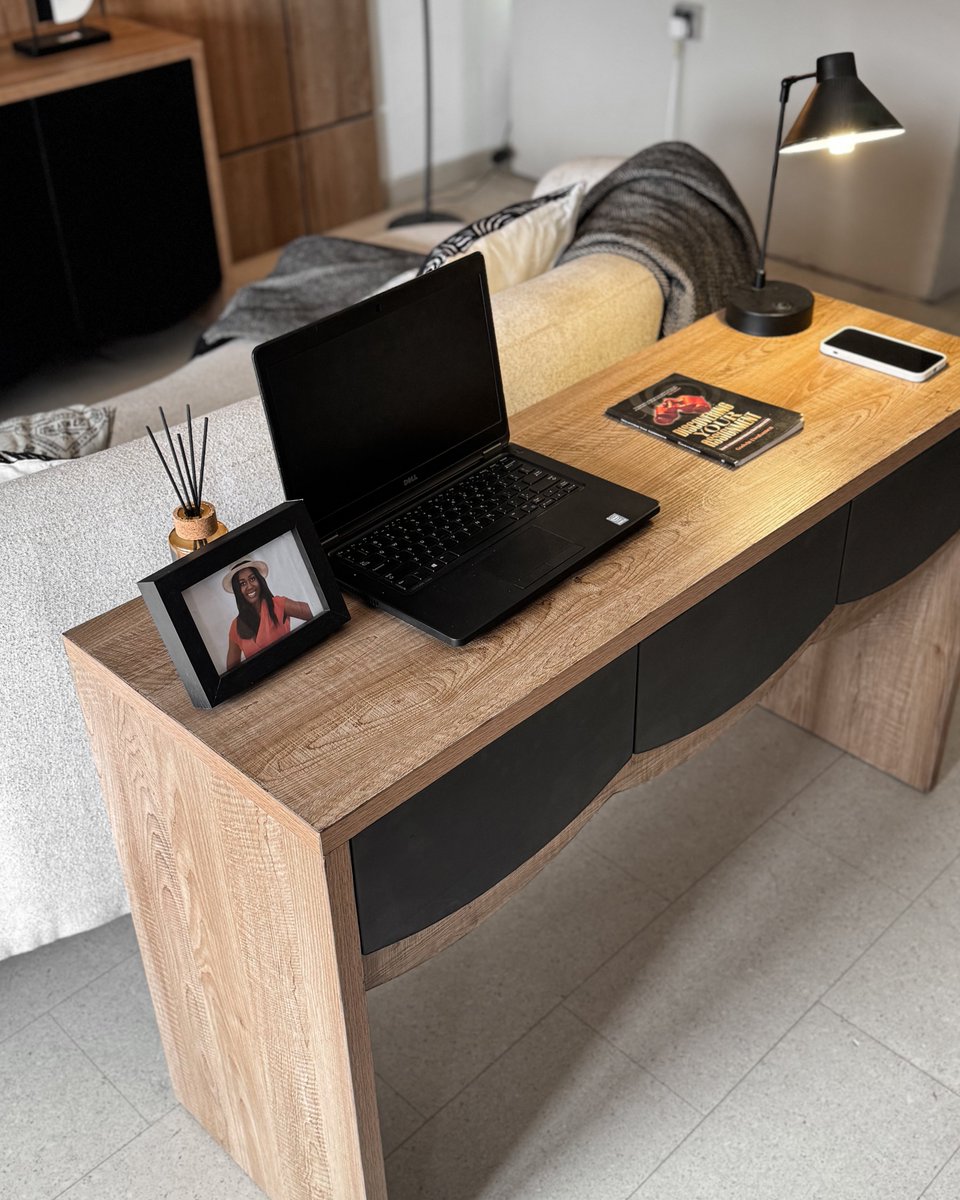 ideus_ng's tweet photo. An atmosphere that reminds you why you started in the first place.
Every detail here serves that purpose

But to support a life well lived.

The EXCITO Console Collection

EXCITO CONSOLE — NGN250,000
EXCITO ARC SOFA NGN600,000
EXCITO SIDEBOARD - NGN480,000

0909 0000 712 https://t.co/iuGAMb1bzz
