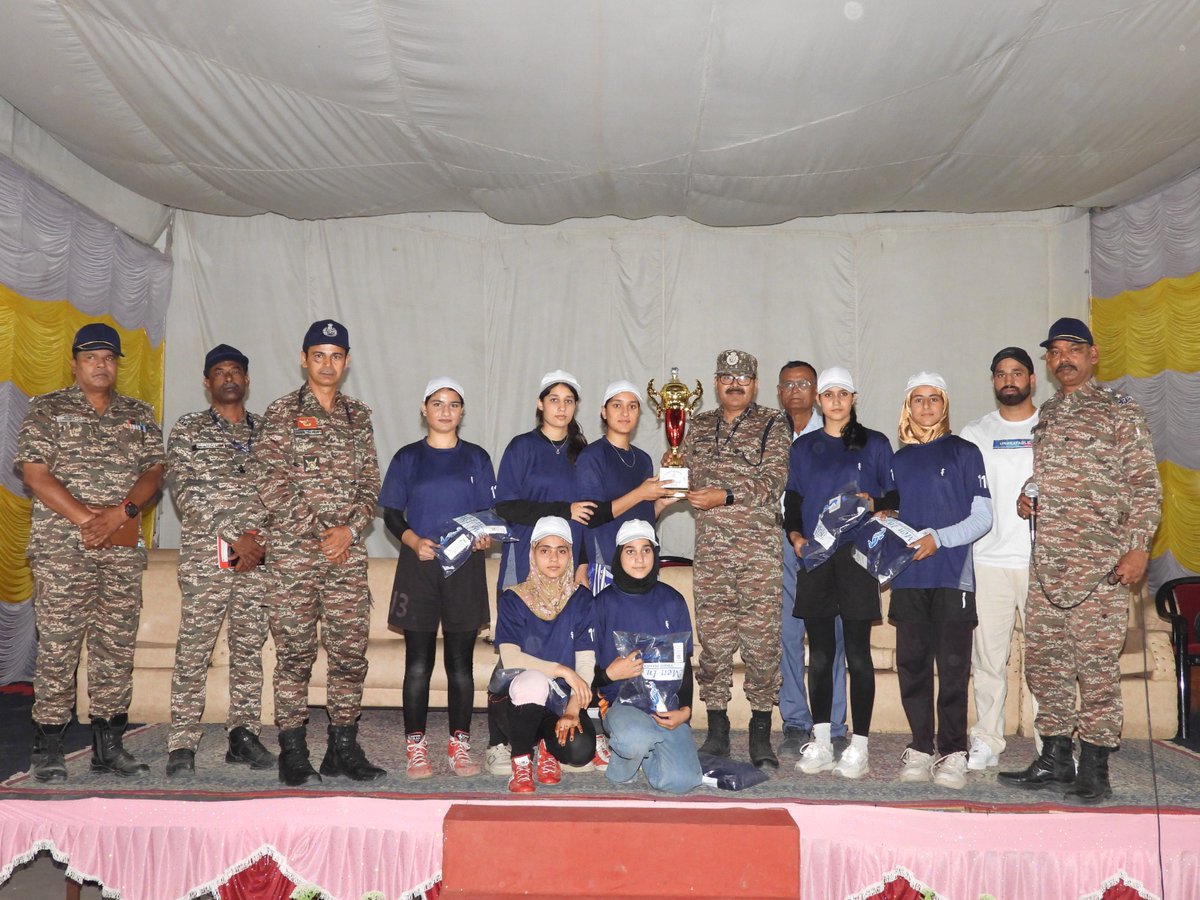 110bncrpf's tweet photo. #110Bn organized Kabaddi Tournament under CAP on 30 Jun–01 Jul. 04 girls’ &amp; 04 boys’ teams from across the Valley participated. Budgam Warriors won girls’ title, while Midline Warriors won boys’ title. Trophies&amp; tracksuits awarded to finalists; T-shirts &amp; caps to all participants https://t.co/Sy7PgfsoGs