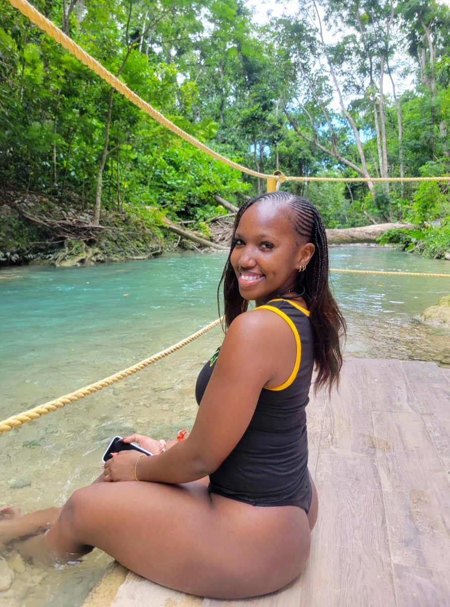 yosoyciaa's tweet photo. Island gyal 🇯🇲 https://t.co/V5BtOwzBS8