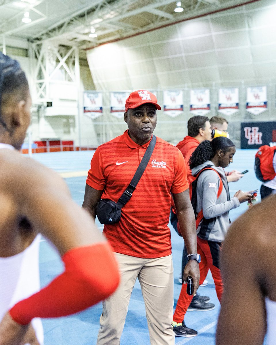 UHCougarTF's tweet photo. Happy birthday to the man, the myth, the legend, Carl Lewis! 🥳 https://t.co/vuFZhRyRt2