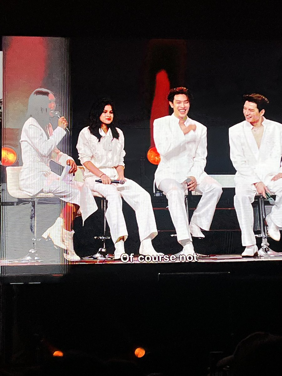 _karinaxx8's tweet photo. GreatGodji? I ship🫶🏼🤭🙊🙈🙉

#WUTheSeriesAfterParty https://t.co/HN20bRibr0