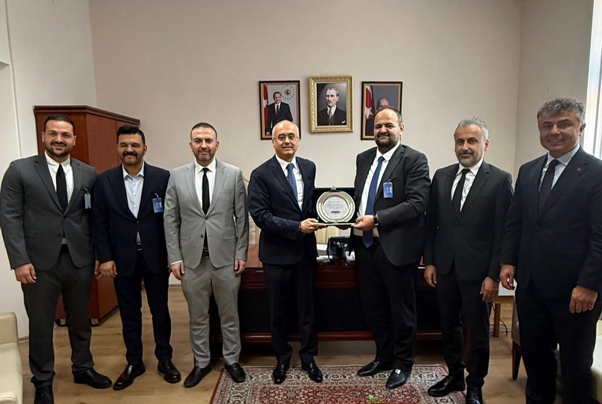 Febid2026's tweet photo. TBMM Dış İlişkiler Protokol Başkanı ve TBMM Başkan Başdanışmanı Büyükelçi Sayın Ahmet Aydın Doğan’ı ziyaret ettik.

Derneğimizin vizyonu ve hedefleri üzerine gerçekleştirdiğimiz görüşmenin ardından Sayın Ahmet Aydın Doğan aramıza katılarak derneğimizin üyeleri arasında yerini aldı.

Kendileriyle aynı çatı altında buluşmaktan memnuniyet duyuyoruz.