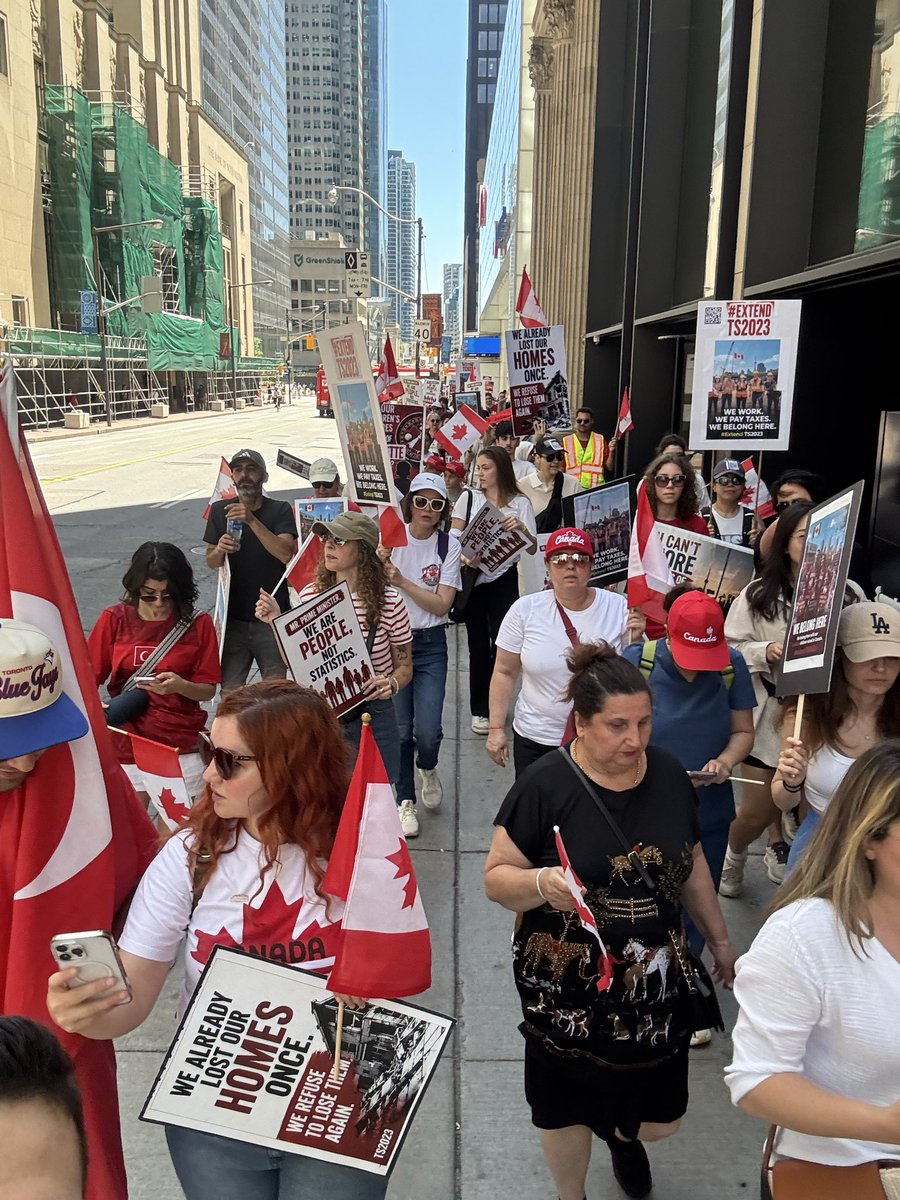 DerinToronto's tweet photo. 🗣️🇨🇦 @CitImmCanada #TS2023Movement #ExtendTS2023 @LenaMetlegeDiab 
#DiversityIsStrength As the  #TS2023 community, we have given our hard work to this country. Now, we are defending our rights for the extension of our work permits and raising our voices in the squares! Protecting diversity means not leaving those who labor here behind. Hear our voice!