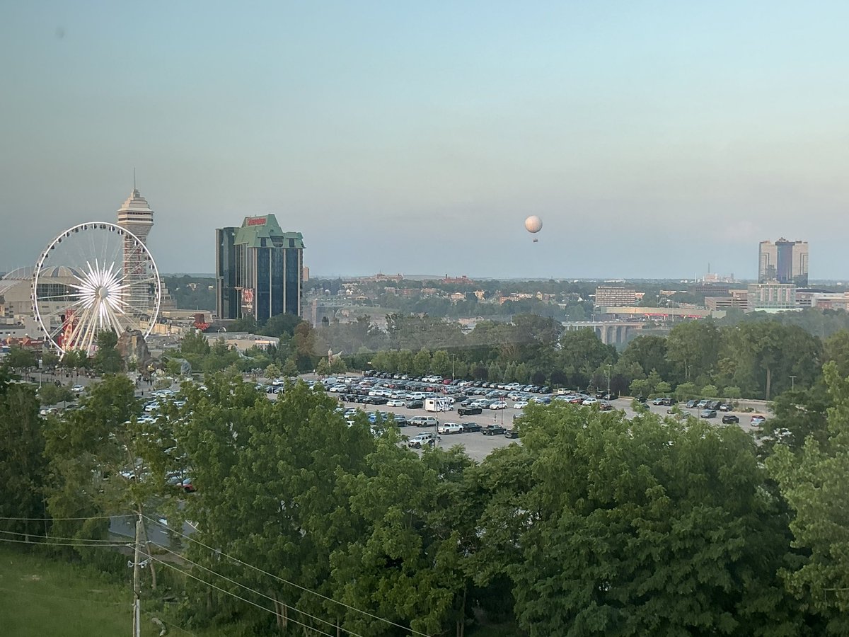 MarxandSparx's tweet photo. @DarshanVancity Happy Canada Day to you and your family! Currently in Niagara Falls and will be doing the boat ride today. View from room here: https://t.co/YJtof4GXPQ
