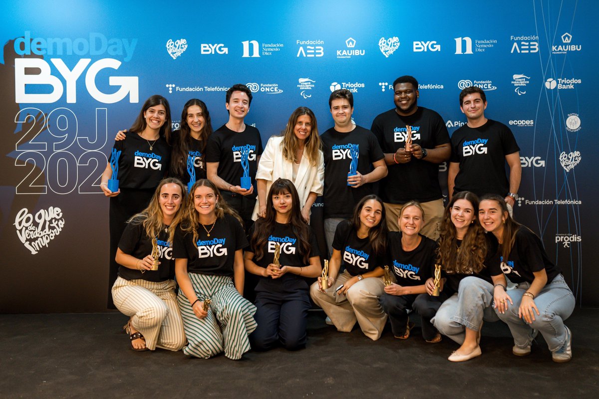 fundacionTef's tweet photo. Creemos en el talento joven cuando tiene un propósito. 💙

Ayer participamos en el Demo Day de #BYGSocialChallenge2026, una iniciativa que impulsa soluciones innovadoras a grandes desafíos ecosociales.

Mariela Canessa, del programa de Acción Social y Voluntariado de Fundación Telefónica, formó parte del jurado.

¡Enhorabuena a todos los participantes! 👏

Si quieres leer la noticia completa, la tienes en nuestra web: https://t.co/oRUw3oCGtQ