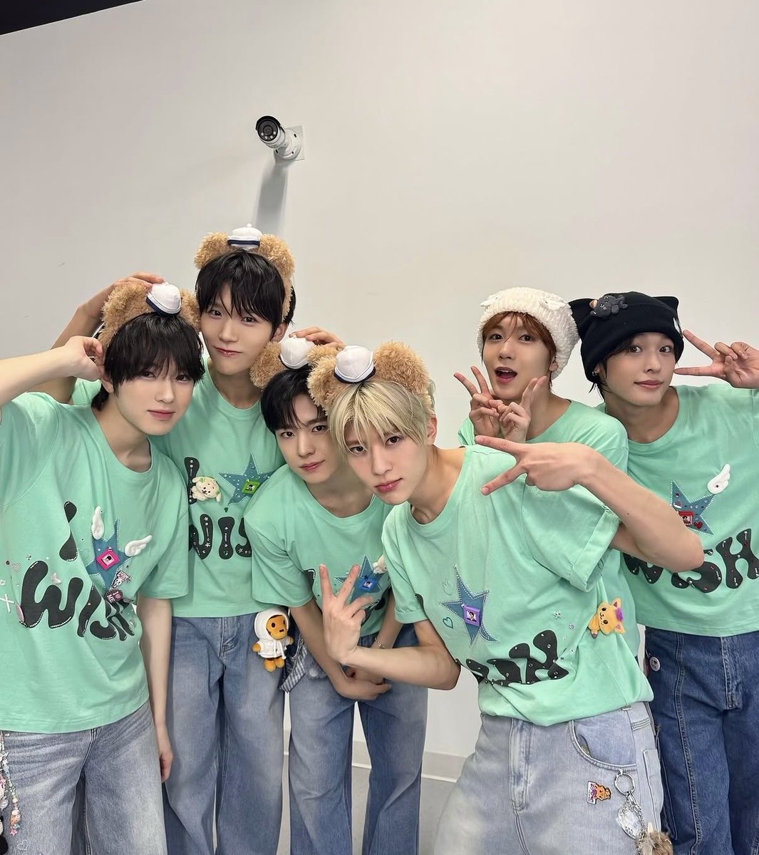 7ry_4's tweet photo. 知ってる？本人たちももちろん天才なんだがwishは運営が✨ネ申✨⁠なんだよ https://t.co/s5SqMPZXIs
