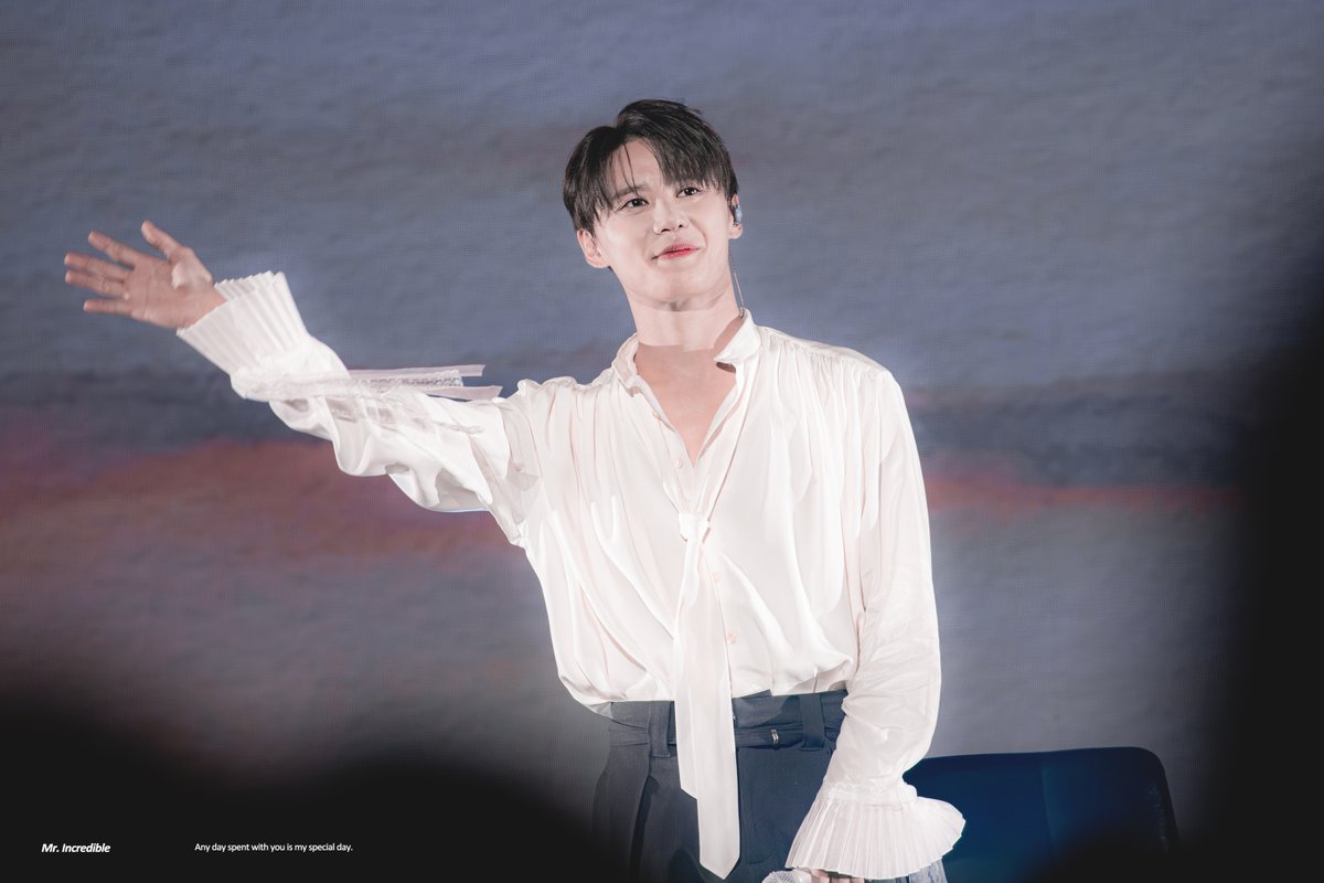 lucylallaice's tweet photo. 260620 XIA 6TH ASIA TOUR CONCERT 'GRAVITY' IN MACAU
🔗https://t.co/5kEo3fd3hp 

#김준수 #XIA https://t.co/o9EeoHpgpa