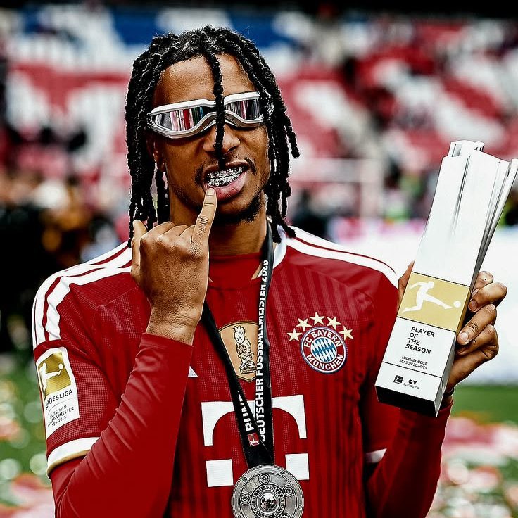lejournaldureal's tweet photo. 🚨 Michael Olise envisage désormais sérieusement son avenir à Bayern Munich.

Olise estime qu'il a déjà tout ACCOMPLI à Bayern, et il NE CROIT PAS pouvoir y remporter régulièrement la Ligue des champions.

Il veut SE DÉVELOPPER DAVANTAGE, et il y a UN CLUB EN PARTICULIER QUI LE TENTE : LE REAL MADRID ! @BILD
