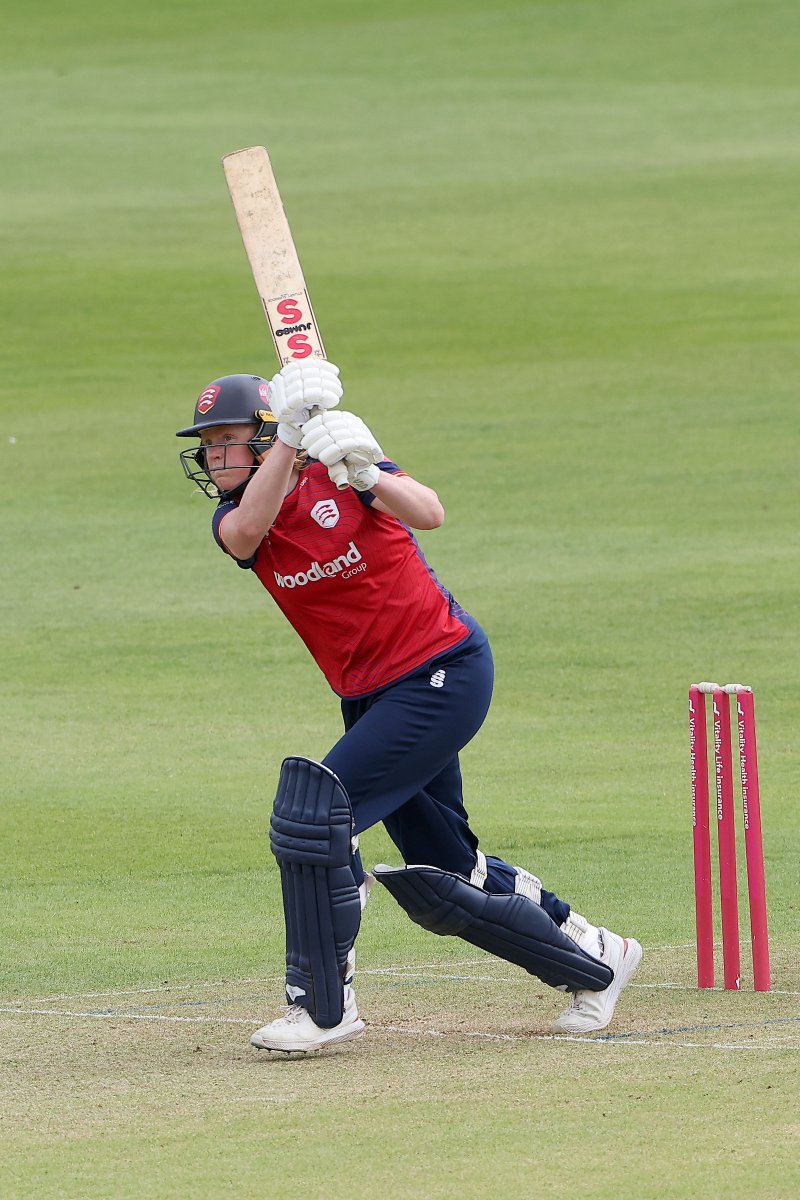EssexWomen's tweet photo. And we're off! π
#WARvESS MatchZone β‘οΈ https://t.co/NsW4jnTrHB
π¦
#EaglesRise https://t.co/E09XdxO4SR