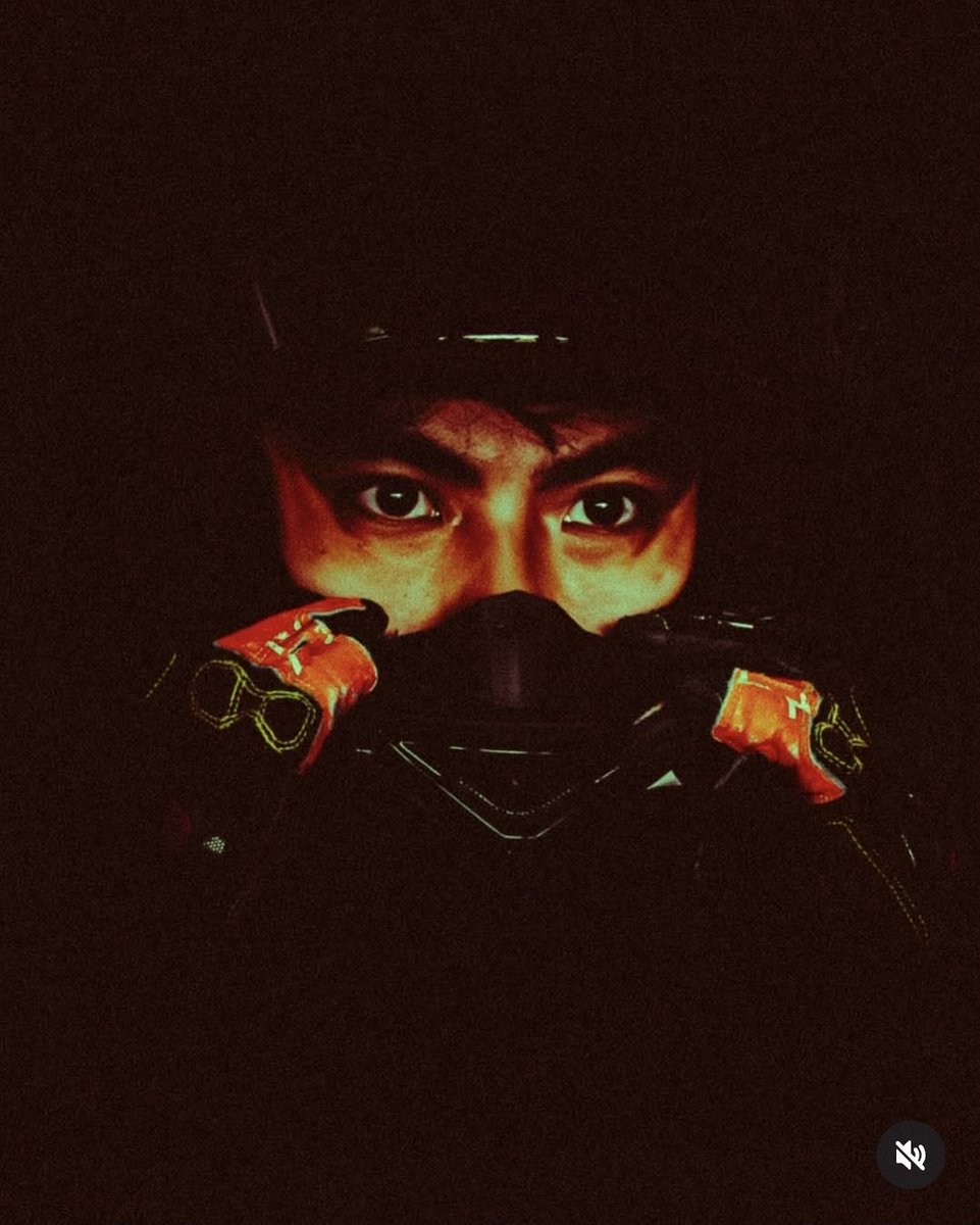 ReStory4Me's tweet photo. Hot racer 🔥🔥

#ohmpawat https://t.co/6ypi282IEz